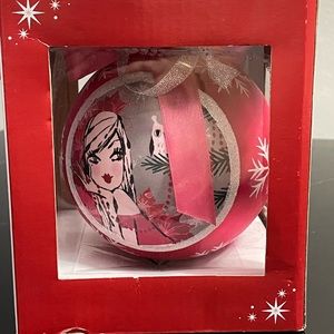 Silvestri blown glass ornament